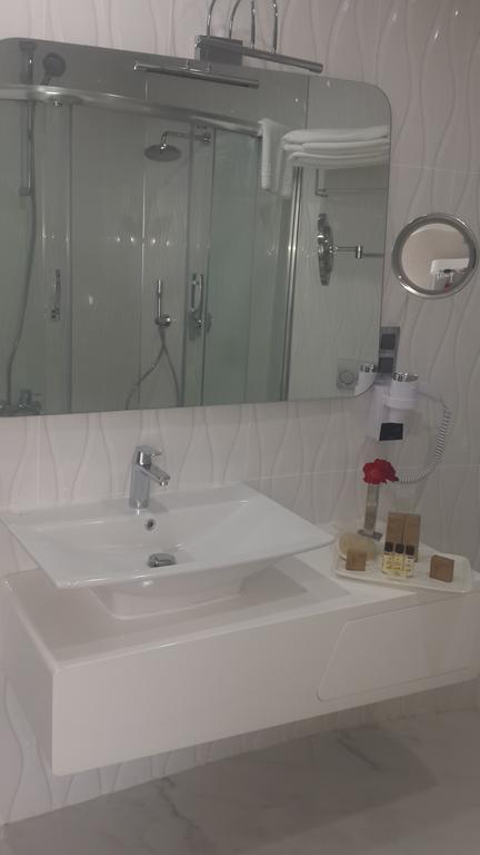 White Line Boutique Hotel Έλαζιγ Δωμάτιο φωτογραφία